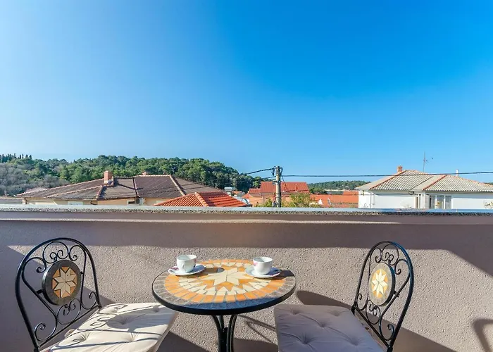 Appartement Albina Palit